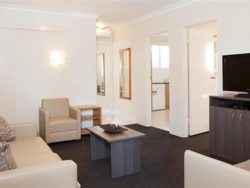 Narellan Motor Inn Exterior photo