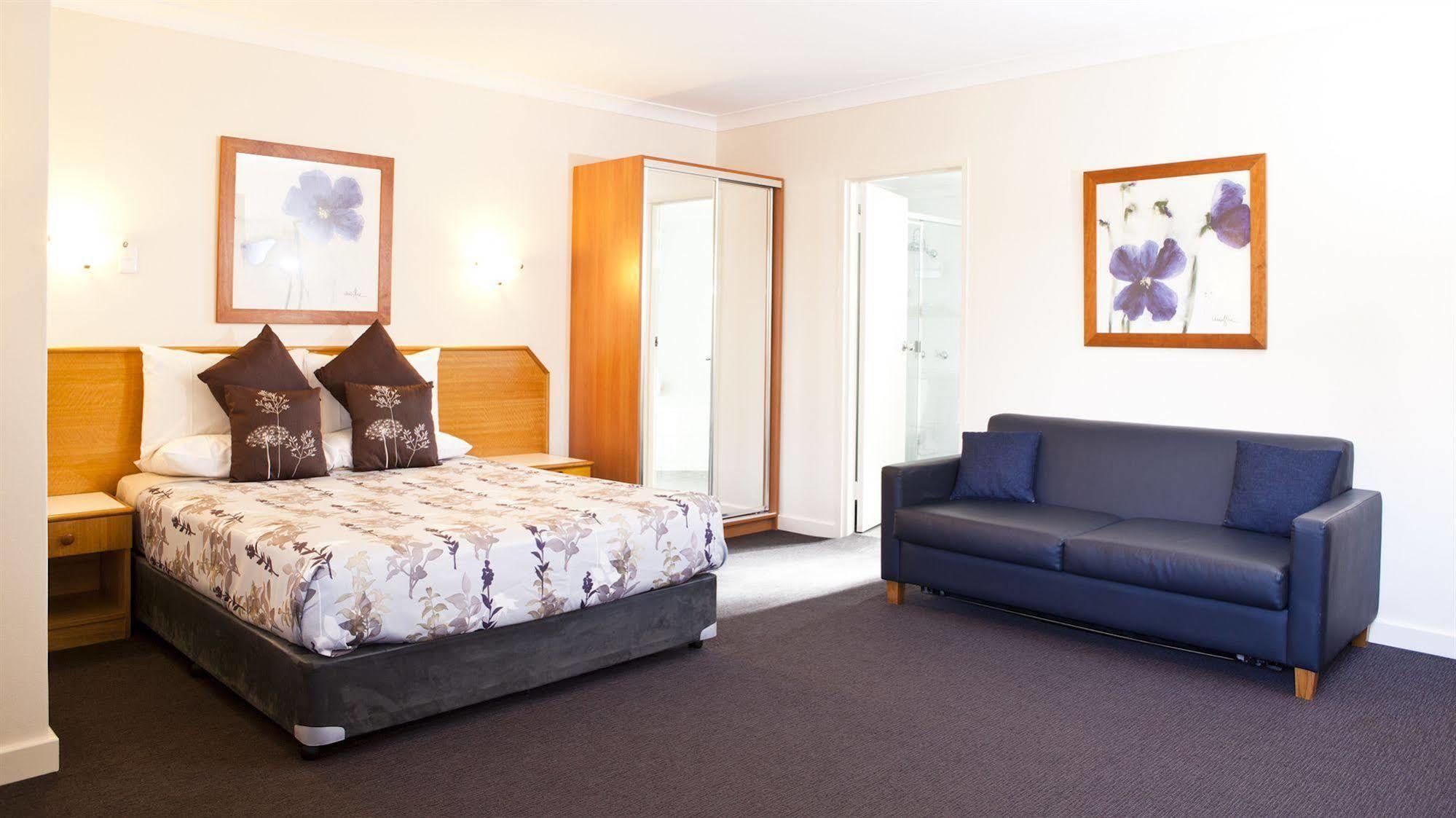 Narellan Motor Inn Exterior photo
